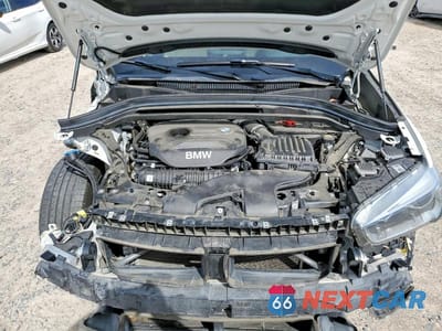 Zdjęcie 12 z 14 samochodu: 2018 BMW X1 SDRIVE28I VIN:WBXHU7C30J5H43483 - miniatura