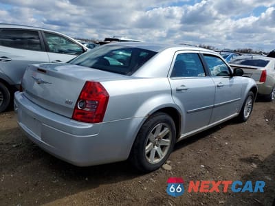 Trzecie zdjęcie samochodu z tyłu: 2009 CHRYSLER 300 LX VIN:2C3LA43D59H628195 - miniatura