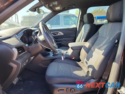 Zdjęcie 7 z 14 samochodu: 2023 CHEVROLET TRAVERSE LT VIN:1GNERGKWXPJ175602 - miniatura
