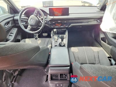 Zdjęcie 8 z 12 samochodu: 2025 HONDA ACCORD HYBRID SPORT VIN:1HGCY2F5XSA040962 - miniatura