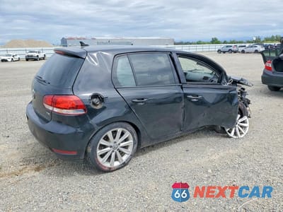 Trzecie zdjęcie samochodu z tyłu: 2013 VOLKSWAGEN GOLF VIN:WVWDM7AJ8DW029609 - miniatura