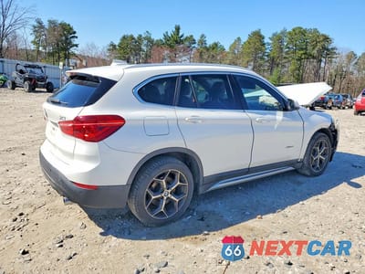 Trzecie zdjęcie samochodu z tyłu: 2016 BMW X1 XDRIVE28I VIN:WBXHT3C38GP881729 - miniatura