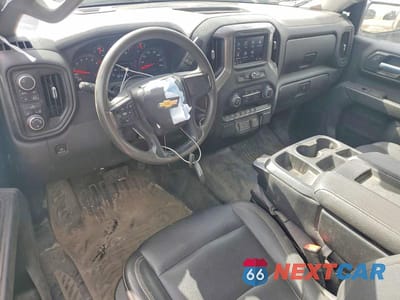 Zdjęcie 8 z 12 samochodu: 2022 CHEVROLET SILVERADO K1500 VIN:3GCNDAED5NG513081 - miniatura