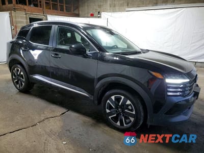 Czwarte zdjęcie samochodu z boku: 2026 NISSAN KICKS SV VIN:3N8AP6CB4TL372565 - miniatura
