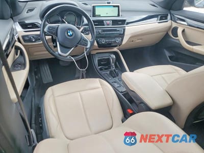 Zdjęcie 8 z 13 samochodu: 2018 BMW X1 XDRIVE28I VIN:WBXHT3C34J3H32543 - miniatura