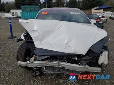 Piąte zdjęcie samochodu w środku: 2022 TESLA MODEL X VIN:7SAXCDE51NF335684 - miniatura