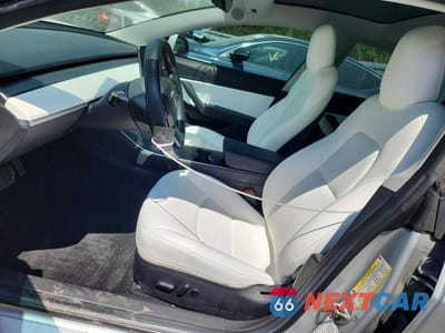 Zdjęcie 7 z 11 samochodu: 2018 TESLA MODEL 3 VIN:5YJ3E1EBXJF074821 - miniatura