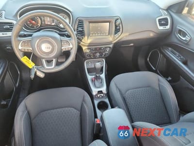 Zdjęcie 8 z 11 samochodu: 2019 JEEP COMPASS SPORT VIN:3C4NJCAB3KT636602 - miniatura