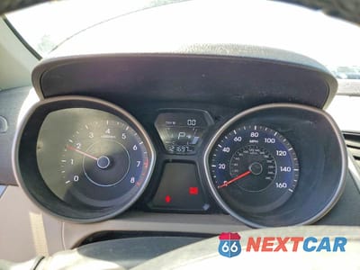 Zdjęcie 9 z 11 samochodu: 2016 HYUNDAI ELANTRA VALUE EDITION VIN:5NPDH4AE9GH791508 - miniatura