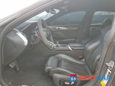 Zdjęcie 7 z 12 samochodu: 2023 BMW M8 VIN:WBSGV0C07PCK80559 - miniatura