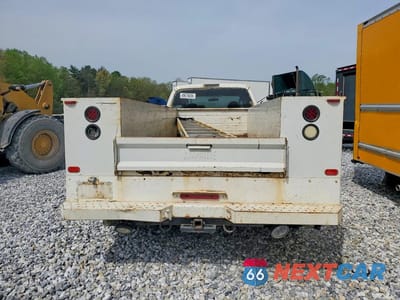 Zdjęcie 6 z 13 samochodu: 2008 FORD F550 SUPER DUTY VIN:1FDAW56RX8EC66948 - miniatura