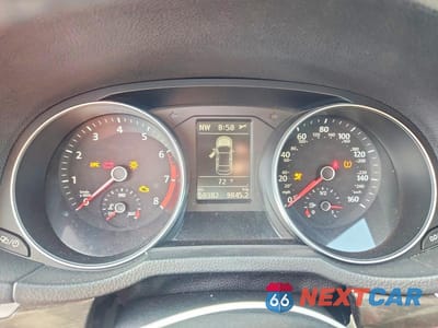Zdjęcie 9 z 12 samochodu: 2017 VOLKSWAGEN PASSAT SE VIN:1VWBT7A32HC055087 - miniatura