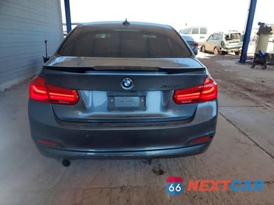 Zdjęcie 6 z 13 samochodu: 2018 BMW 320 I VIN:WBA8E1G58JNU91981 - miniatura
