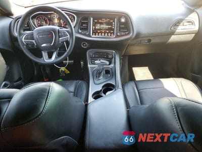 Zdjęcie 8 z 12 samochodu: 2015 DODGE CHALLENGER SXT PLUS VIN:2C3CDZBT5FH761290 - miniatura