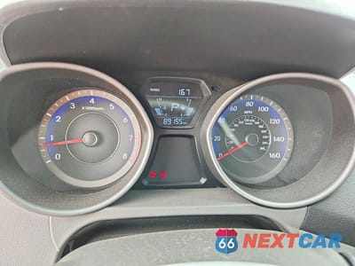 Zdjęcie 9 z 12 samochodu: 2014 HYUNDAI ELANTRA SE VIN:KMHDH4AE9EU210734 - miniatura