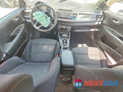 Zdjęcie 8 z 12 samochodu: 2019 KIA RIO S VIN:3KPA24AB3KE200645 - miniatura