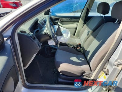 Zdjęcie 7 z 11 samochodu: 2007 FORD FOCUS ZX4 VIN:1FAFP34NX7W211040 - miniatura