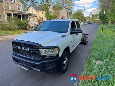 Drugie zdjęcie samochodu z przodu: 2022 RAM 3500 VIN:3C7WRSCL9NG227033 - miniatura
