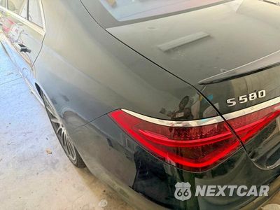 Trzecie zdjęcie samochodu z tyłu: 2021 MERCEDES-BENZ S 580 4MATIC VIN:W1K6G7GB3MA026894 - miniatura