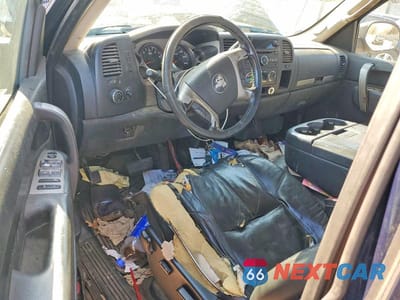 Zdjęcie 8 z 11 samochodu: 2011 CHEVROLET SILVERADO K2500 HEAVY DUTY LT VIN:1GC2KXCG0BZ188859 - miniatura