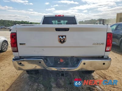 Zdjęcie 6 z 12 samochodu: 2018 RAM 2500 SLT VIN:3C6TR5JT7JG356345 - miniatura