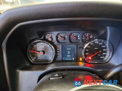 Zdjęcie 9 z 12 samochodu: 2017 CHEVROLET SILVERADO K1500 VIN:1GCVKNEC9HZ164693 - miniatura