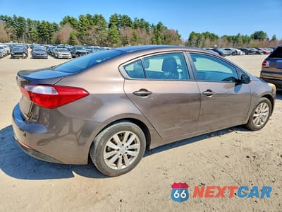 Trzecie zdjęcie samochodu z tyłu: 2014 KIA FORTE LX VIN:KNAFX4A65E5223626 - miniatura
