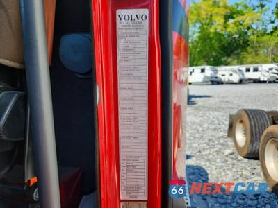 Zdjęcie 10 z 10 samochodu: 2017 VOLVO VNL SEMI TRUCK VIN:4V4N39EHXHN960560 - miniatura