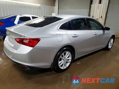 Trzecie zdjęcie samochodu z tyłu: 2017 CHEVROLET MALIBU LT VIN:1G1ZE5ST8HF255834 - miniatura