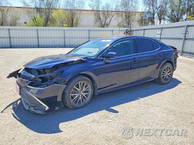 2022 TOYOTA CAMRY HYBRID XLE 4T1F31AK3NU574899 - główne zdjęcie licytacji z USA - miniatura