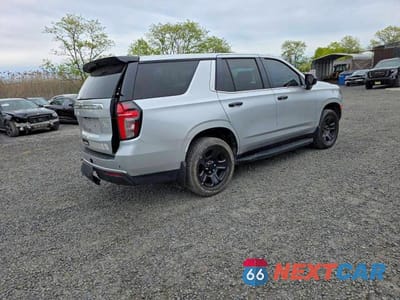 Czwarte zdjęcie samochodu z boku: 2023 CHEVROLET TAHOE K1500 VIN:1GNSKLED4PR432569 - miniatura