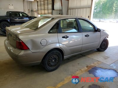 Trzecie zdjęcie samochodu z tyłu: 2005 FORD FOCUS ZX4 VIN:1FAFP34NX5W272613 - miniatura