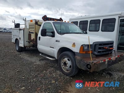 Czwarte zdjęcie samochodu z boku: 2000 FORD F450 SUPER DUTY UTILITY / SERVICE TRUCK VIN:1FDXF46F9YEE39661 - miniatura