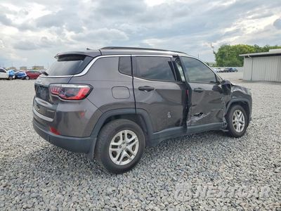 Trzecie zdjęcie samochodu z tyłu: 2021 JEEP COMPASS SPORT VIN:3C4NJCAB2MT510931 - miniatura