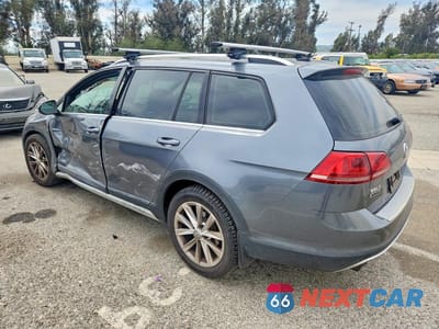 Drugie zdjęcie samochodu z przodu: 2017 VOLKSWAGEN GOLF ALLTRACK S VIN:3VWM17AU0HM524215 - miniatura