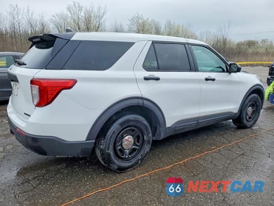 Trzecie zdjęcie samochodu z tyłu: 2020 FORD EXPLORER POLICE INTERCEPTOR VIN:1FM5K8AB1LGA83542 - miniatura