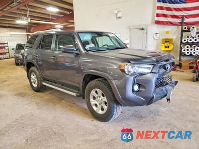 Czwarte zdjęcie samochodu z boku: 2016 TOYOTA 4RUNNER SR5 VIN:JTEBU5JR2G5328536 - miniatura
