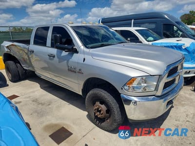Czwarte zdjęcie samochodu z boku: 2015 RAM 3500 ST VIN:3C63RRGL9FG666650 - miniatura