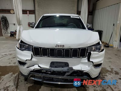 Piąte zdjęcie samochodu w środku: 2017 JEEP GRAND CHEROKEE LIMITED VIN:1C4RJFBGXHC849712 - miniatura