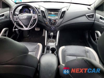 Zdjęcie 8 z 12 samochodu: 2015 HYUNDAI VELOSTER VIN:KMHTC6AEXFU223306 - miniatura