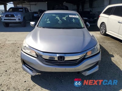 Piąte zdjęcie samochodu w środku: 2016 HONDA ACCORD LX VIN:1HGCR2F31GA141925 - miniatura