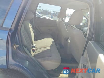 Zdjęcie 11 z 12 samochodu: 2006 JEEP GRAND CHEROKEE LAREDO VIN:1J4GS48K56C148989 - miniatura