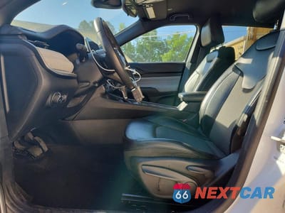 Zdjęcie 7 z 13 samochodu: 2023 JEEP COMPASS LATITUDE VIN:3C4NJDBN6PT553297 - miniatura