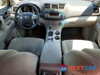 Zdjęcie 8 z 13 samochodu: 2012 TOYOTA HIGHLANDER HYBRID VIN:JTEBC3EH8C2010568 - miniatura
