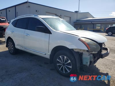 Czwarte zdjęcie samochodu z boku: 2015 NISSAN ROGUE SELECT S VIN:JN8AS5MV2FW764928 - miniatura