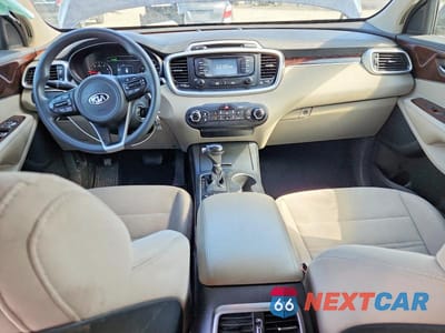 Zdjęcie 8 z 13 samochodu: 2017 KIA SORENTO LX V6 VIN:5XYPGDA54HG333433 - miniatura