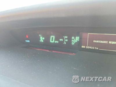 Zdjęcie 9 z 12 samochodu: 2014 TOYOTA PRIUS TWO VIN:JTDKN3DU0E0389092 - miniatura