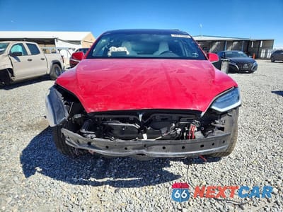 Piąte zdjęcie samochodu w środku: 2018 TESLA MODEL X VIN:5YJXCBE27JF109344 - miniatura