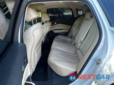 Zdjęcie 6 z 10 samochodu: 2021 ACURA TLX VIN:19UUB5F37MA000721 - miniatura