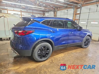 Trzecie zdjęcie samochodu z tyłu: 2022 CHEVROLET BLAZER 3LT VIN:3GNKBDRS5NS134508 - miniatura